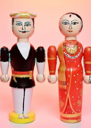 Channapatna Wooden Raja & Rani Dolls – Traditional Pretend Play Set (Set of 2)